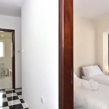 Bright And 2 Bedroom With Harbour View *