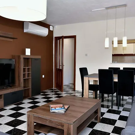 Bright And 2 Bedroom With Harbour View