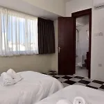 Bright And 2 Bedroom With Harbour View Apartment