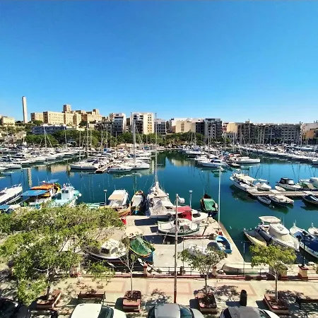 2 Bedroom, Bright & Floor - 5 Apartamento