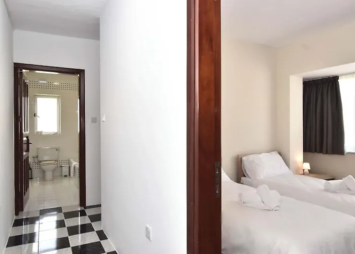 Bright And 2 Bedroom With Harbour View *