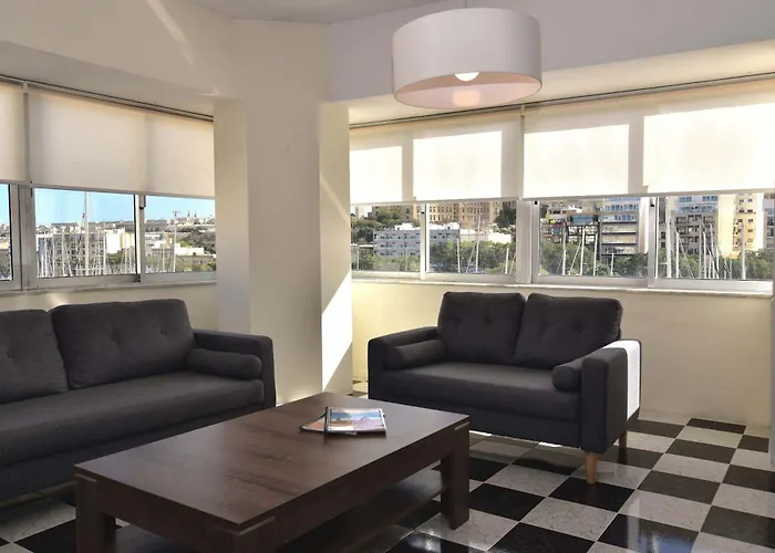 Bright And 2 Bedroom With Harbour View Apartament